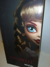 NUOVA action figure Annabelle