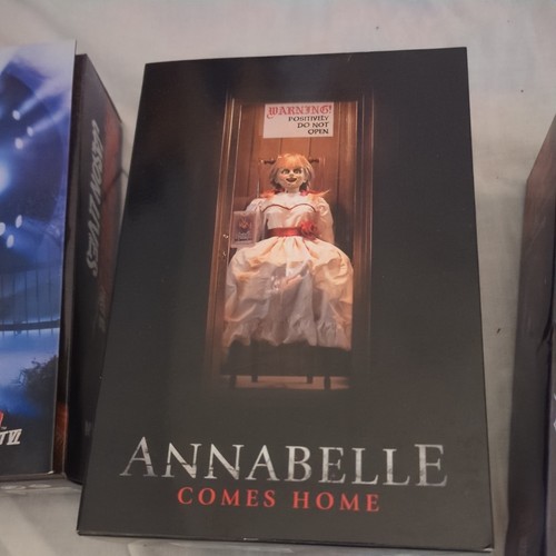 Neca annabelle figure comes - neca,