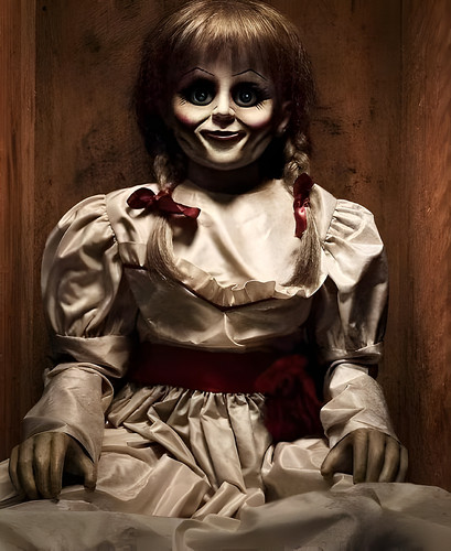 Bambola annabelle film horror - bambola,