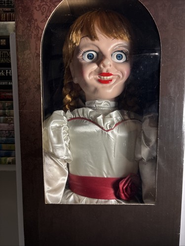 The conjuring universe - conjuring, 30"