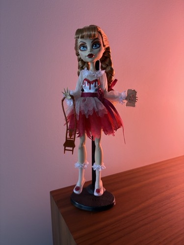 Mattel monster high collector - monster,
